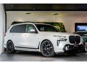 2023 BMW X7