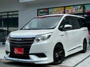 2016 TOYOTA NOAH