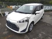 2019 TOYOTA SIENTA X