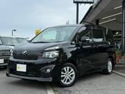 2013 TOYOTA VOXY
