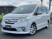 2013 NISSAN SERENA