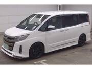 2019 TOYOTA NOAH