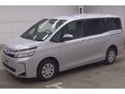 2018 TOYOTA VOXY