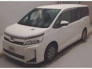 2020 TOYOTA VOXY X