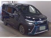 2017 TOYOTA VOXY