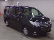 2015 TOYOTA NOAH