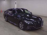 2018 TOYOTA CROWN HYBRID