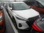 2020 NISSAN KICKS
