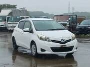 2012 TOYOTA VITZ F