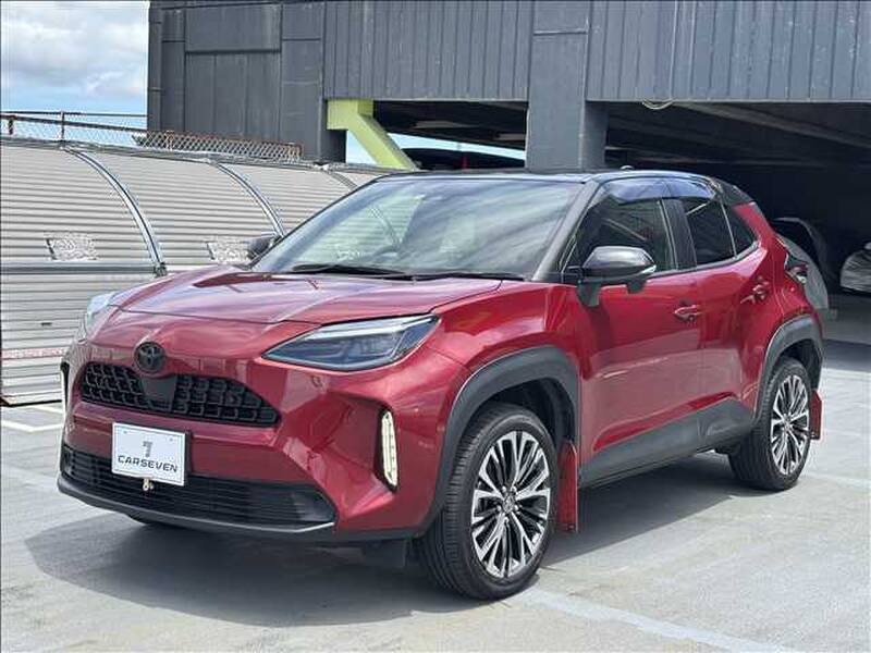 -YARIS CROSS