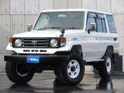 2003 TOYOTA LAND CRUISER