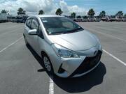 2019 TOYOTA VITZ F