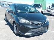 2015 TOYOTA VITZ F