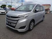 2018 TOYOTA NOAH X