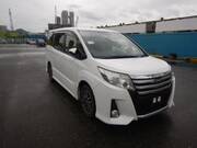 2014 TOYOTA NOAH SI