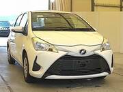 2018 TOYOTA VITZ F