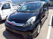 2013 TOYOTA ISIS PLATANA