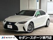 2021 LEXUS IS