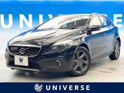 2014 VOLVO V40