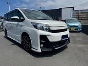 2016 TOYOTA NOAH