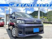 2010 TOYOTA VOXY