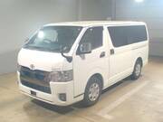 2022 TOYOTA HIACE VAN