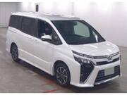 2018 TOYOTA VOXY