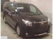 2017 TOYOTA NOAH