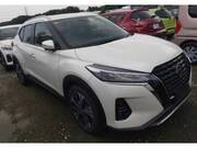 2023 NISSAN KICKS