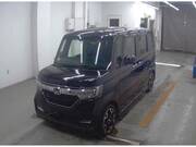 2018 HONDA N-BOX CUSTOM
