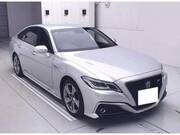 2018 TOYOTA CROWN HYBRID