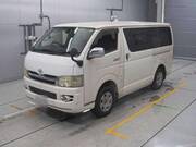 2005 TOYOTA HIACE VAN
