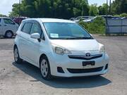 2013 TOYOTA RACTIS G