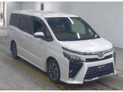 2017 TOYOTA VOXY
