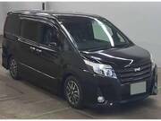 2017 TOYOTA NOAH
