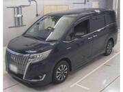 2017 TOYOTA ESQUIRE
