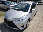 2018 TOYOTA VITZ HYBRID　F