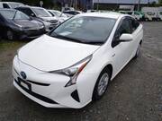 2017 TOYOTA PRIUS