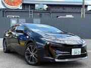 2025 TOYOTA PRIUS
