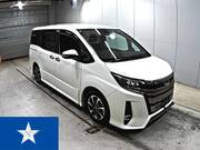 2018 TOYOTA NOAH