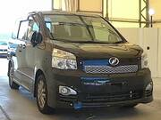 2013 TOYOTA VOXY
