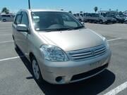 2004 TOYOTA RAUM