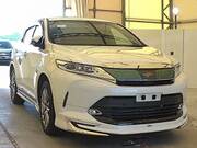 2018 TOYOTA HARRIER PREMIUM