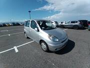 2000 TOYOTA FUNCARGO X