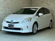 2013 TOYOTA PRIUS ALPHA S