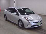 2018 TOYOTA PRIUS