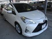 2017 TOYOTA VITZ HYBRID　F