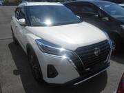 2022 NISSAN KICKS