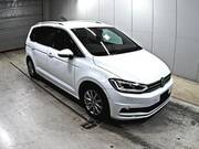 2017 VOLKSWAGEN GOLF TOURAN
