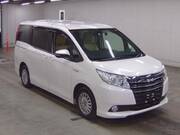 2014 TOYOTA NOAH